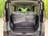普段のお買い物や通勤、送迎等に十分な荷室スペースを確保しております。セカンドシートを倒すと、大きな荷物の積載も可能です♪