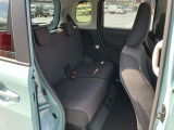 後席にはチャイルドシートの固定用アンカーがあります。小さなお子様も安心してご乗車できます!