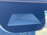【ホンダセンシング】走行中に前方の車両等を認識し、衝突しそうな時は警報とブレーキで衝突回避と被害軽減をアシスト。より安全にドライブをお楽しみいただけます。