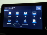 ホンダ純正ギャザズ9インチナビLXU*242NBiを装備。AndroidAuto/AppleCarPlayAM/FM/CD/DVD再生/BTA/フルセグTV/録音再生機能がご利用いただけます