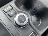 4WD切り替えスイッチとアドバンスドヒルディセントコントロール(速度設定機能付)、オールモード4WDで滑りやすいでも安心してドライブできます。