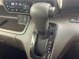 気になる車はすぐにお問い合わせください!画面右側の0066から始まる無料ダイヤルからお問い合わせ下さい!専門スタッフがお車のご質問にお答えいたします!