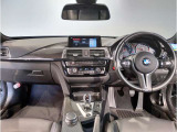 ☆センターパネルを運転席側に僅かに傾けたBMW独特のインパネ☆【駆け抜ける歓び】はここからもスタートしております☆