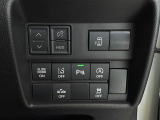 気になる車はすぐにお問い合わせください!画面右側の0066から始まる無料ダイヤルからお問い合わせ下さい!専門スタッフがお車のご質問にお答えいたします!