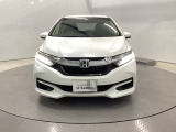 お客様に安全で快適なカーライフをお送りいただくために、中古車にも高いレベルの品質基準を設け、その基準に従って、全ての中古車について納車前整備を実施しています。