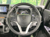 【純正革巻きステアリング】上質な革を使用することで、手にしっかり馴染みとても運転しやすいハンドルです♪