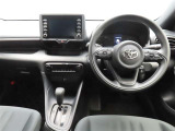 ぜひ展示車の運転席に座ってみてください。