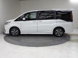 取り回しの良さをはじめ、縦列駐車やUターンなど、日常のシーンで使いやすさも追求。街中や狭い道でも、ボディの大きさを感じさせない扱いやすさです。