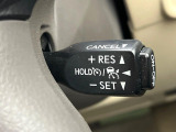 【レーダークルーズコントロール】高速道路での長距離走行が楽に!!自動で速度を保つクルーズコントロールが、衝突軽減システムと連携し、前方の車両を感知して車間を保つように速度調節してくれます!!