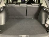 荷室はこんなに広々!たくさん荷物が積めますよ。