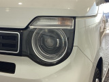 LEDヘッドライトは、点灯の瞬間から最大光量を発揮し、突然暗くなるトンネルなどでの安定感を高めます。