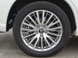【タイヤ】 【純正18インチアルミホイール】《225/55R18》当社でお車ご購入時にはタイヤ新品履き替えます!