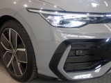 LEDマトリックスヘッドライト、フロントカメラで対向車を検知、LEDを個別に点灯、消灯を制御し最適な配光を可能としたヘッドライトシステムです
