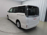 展示車はお客様のお住いの近くのネッツトヨタ石川のお店まで移動も可能です。最寄りの店舗までお気軽にご相談ください。