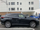 ゆとりある広々とした車内空間は、ドライブを始め買い物やレジャーなど、幅広く活躍します。一人でもみんなとでもお出かけを楽しみましょう!