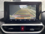 バックガイドモニターで、後方を確認しながら安心して駐車することができます。運転初心者も熟練者も必須の機能ですよ!
