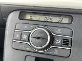 【 オートエアコン 】車内温度を感知して自動で温度調整をしてくれるのでいつでも快適な車内空間を創り上げます!//