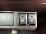 寒い時期には嬉しい装備のシートヒーターです。スイッチONですぐ温まります。冬の車内って寒いですが、シートヒーター使用時の心地よさは助かります。