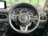 【純正革巻きステアリング】上質な革を使用することで、手にしっかり馴染みとても運転しやすいハンドルです♪
