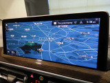 BMW iDriveナビゲーションシステム。ワイドで視認性に優れたスクリーン。