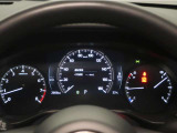 見やすいスピードメーター!運転に集中できます♪
