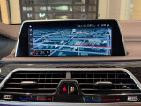 iDriveはナビの機能に加え、ミュージックコレクション、車両状態の確認、設定の変更等が操作可能です。
