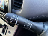 動くタイミングを調整できる間欠式ワイパーは、車速に連動して間欠時間が変化する機能も備えて運転をサポートしてくれます!