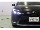 先進的なデザインのヘッドライトはBi-BeamLED。1灯の光源でローとハイビームの切替えが出来ます。ターンランプ、クリアランスランプ、デイライト機能を備えたライン発光が昼夜を問わず存在感を放ちます。