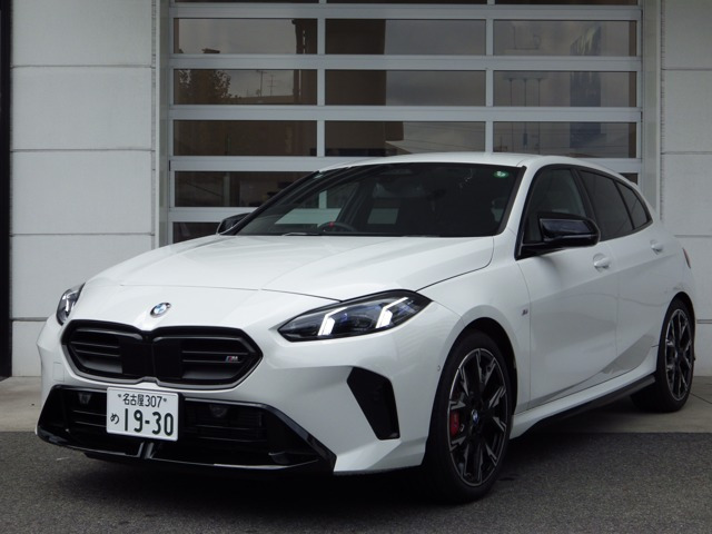 1シリーズ M135 xドライブ 4WD 