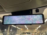 【デジタルインナーミラー】後席の大きな荷物や同乗者で後方が確認しづらい時でも安心!カメラが撮影した車両後方の映像をルームミラー内に表示。クリアな視界で状況の確認が可能です!