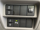 【コーナーセンサー】大きなお車を運転するのが不安な方でも、ブザーと光でお知らせ致します♪もちろん頼りきりはNGです!
