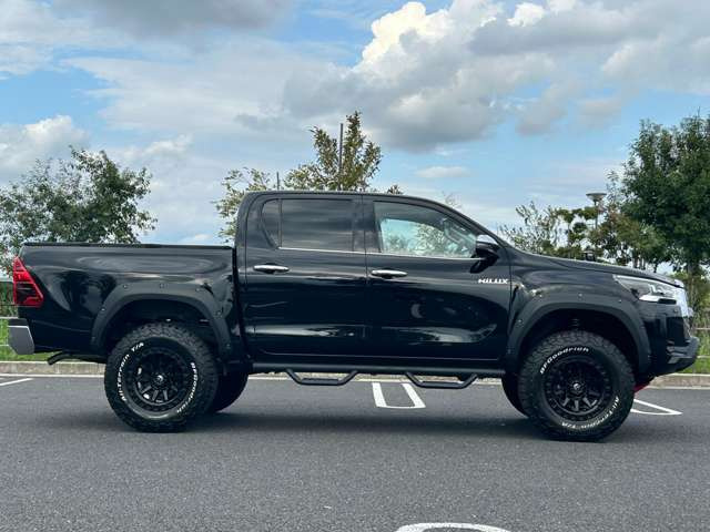 トヨタ ハイラックス 2.4 Z ディーゼル 4WD 1年保証 修復歴無 社外足廻
