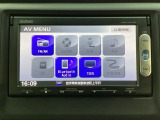 ナビゲーションはワンセグTV対応のGathers純正メモリーナビを搭載しています。Bluetoothオーディオ機能がありますので、スマートフォンなどの音楽も再生できます。