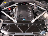 【ご納車前点検】BMW認定中古車は100項目の箇所を徹底的にチェック致します。機械的な箇所や電気系、コンピューターなどをご納車前に点検し、交換基準に達した部品は全て新品に修理返品した後にご納車致します。