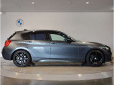 【BMWの伝統-3】BMWのお車は、“駆け抜ける歓び”を体現しております。走行の安定性とコーナリングの良さを追求し、思い通りにハンドルの操作可能です。