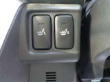 運転席・助手席シートヒーター付