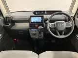 ステアリングスイッチ付きです。