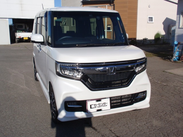 N-BOXカスタム G L ホンダセンシング 4WD 