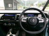 シンプルなメーター廻りで操作性視認性に優れ運転も楽々