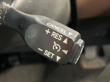 【クルーズコントロール】高速道路もラクラク走行。アクセルを離しても一定速度で走行ができ、長距離運転時の負担を軽減!加速・減速も簡単なスイッチ操作で調整できます。