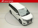 両側パワースライドドア付きだから、狭い駐車スペースなどでの乗り降りラクラク♪小さなお子さまのいるご家庭には嬉しい装備です。