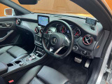 CLAシューティングブレーク AMG CLA45 4マチック 4WD 4WD 本革シート