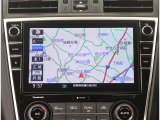 ナビ付きですので初めての場所や遠出に大活躍!Bluetoothでお使いのスマートフォンやミュージックプレイヤー接続することで音楽の再生もできます!!またフルセグでのテレビの視聴も可能!!
