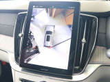更に360°ビューの単独表示も可能です 車を上から見下ろしたように車外を確認できるため、一切の死角がない状態で駐車が可能です