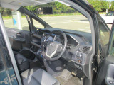 内装もキレイです♪ また、シートカバーの取付等も承ってましたのでお気軽にご相談ください♪