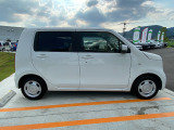 中古車の基本保証(期間は1年間・走行距離は無制限)のホット保証がついております。安心してご購入ください。※中古車保証は車両価格￥400.000-以上からになります。