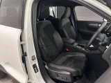 XC40 B4 AWD Rデザイン 4WD 