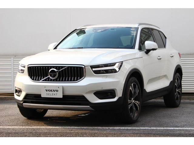 XC40 B4 AWD インスクリプション 4WD 
