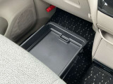 小物入れに!シートアンダートレイ