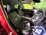 運転席シート廻りは使用感も少なく、良好な状態となっています。丁寧に使われていたことがよくわかりますね。